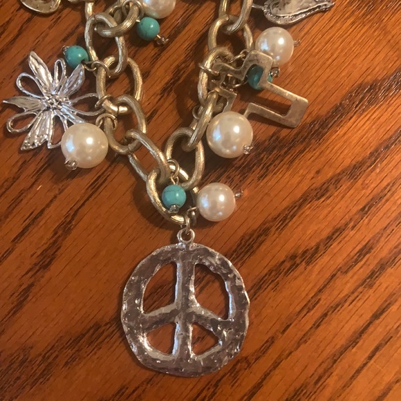 Not for sale Gold&Silver Tone FUN Peace Sign Charm Necklace - Picture 5 of 15